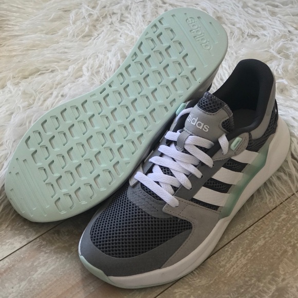 NWT Adidas Run 90S Women’s Shoes - Picture 6 of 8